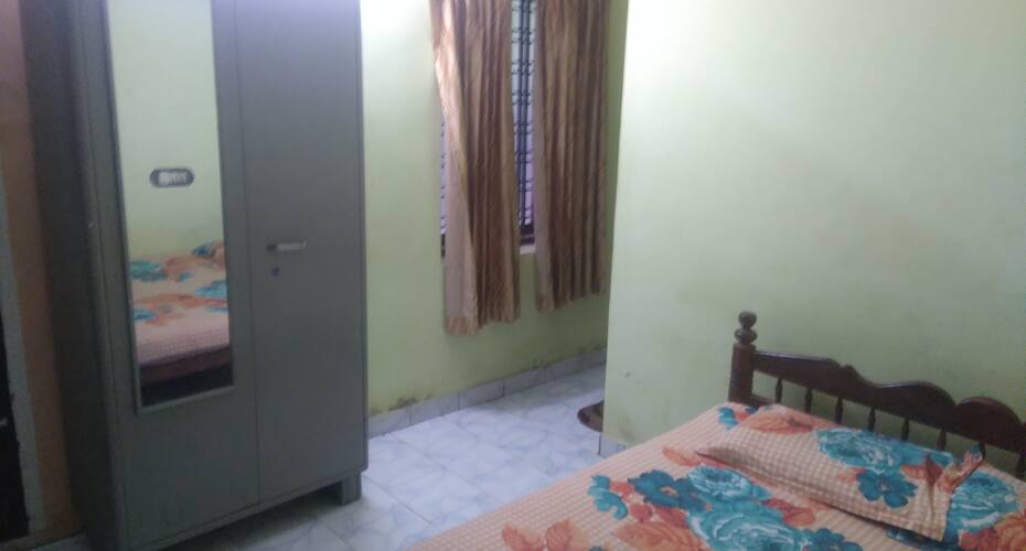 Ambady Tourist House, Thrissur 4